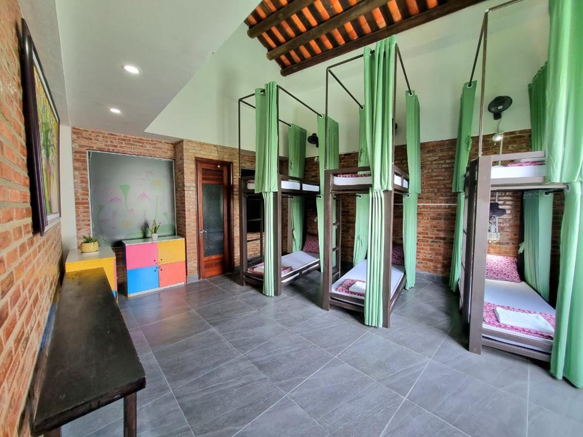 Calm House 2 Hostel Хойан Экстерьер фото